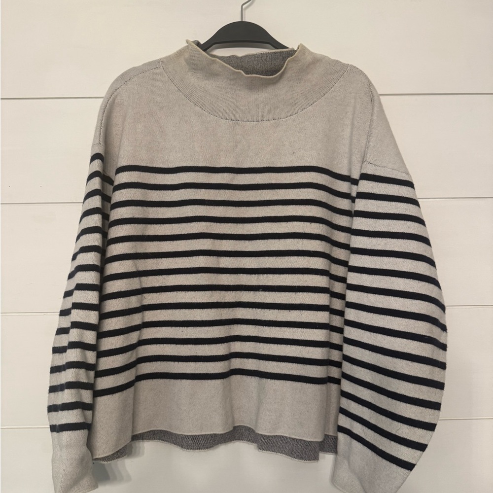 Anthropologie Maeve Knit Sweater in Gray and Cream